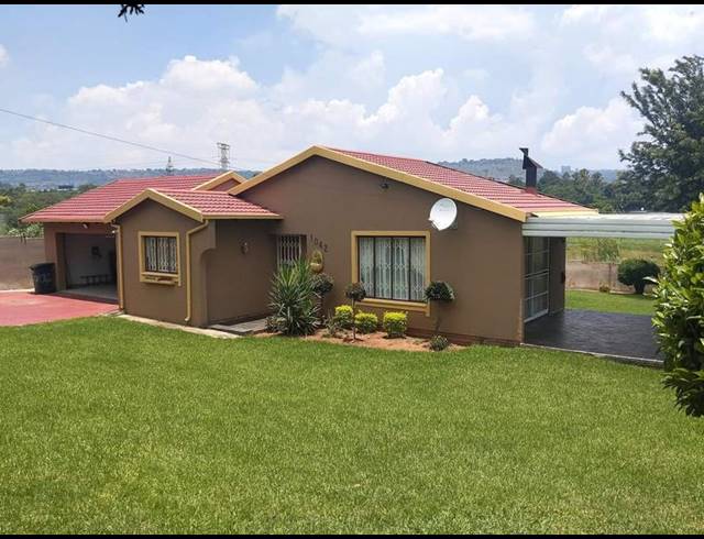 3 BEDROOM HOUSE FOR SALE IN STRUBENSVALLEI